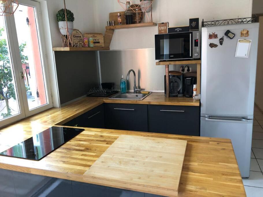 Appartement Proche Toutes Commodites Toulon Exterior photo